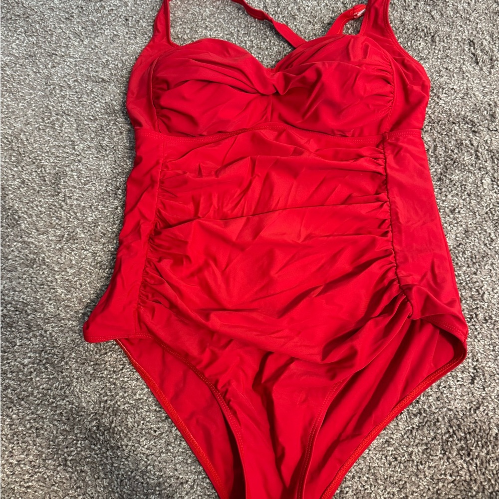 Amazon Red slimming One Piece swimsuit